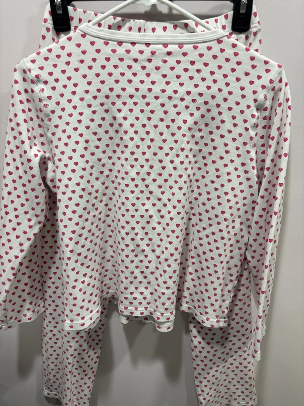 Roller Rabbit White  Pajama Set with Pink Heart Print. Size small - Picture 3 of 5